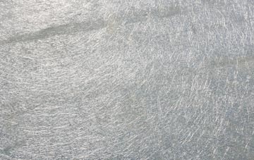 Feeny laminate fibreglass or shingles?